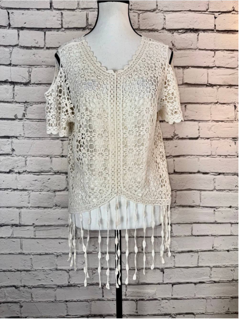 Women's Marci Crochet Cold Shoulder Fringe Top Size Small Cream Boho Festival